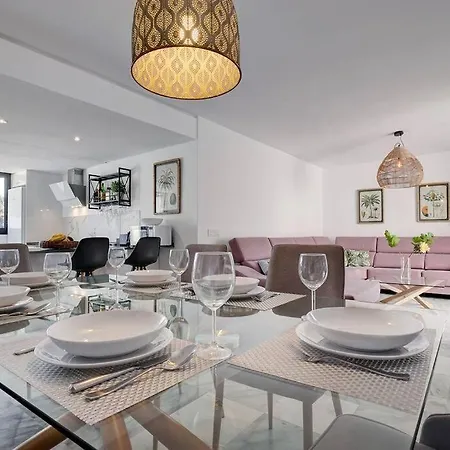 4 Bedroom Townhouse 200 Meters From The Beach! Apartmán *