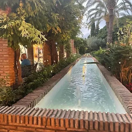 4 Bedroom Townhouse 200 Meters From The Beach! Estepona