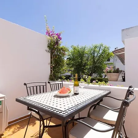 4 Bedroom Townhouse 200 Meters From The Beach! * Estepona