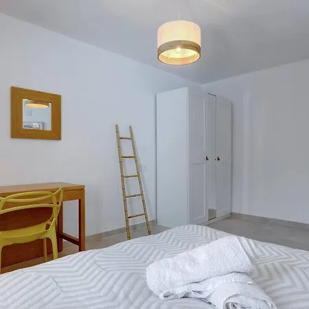 4 Bedroom Townhouse 200 Meters From The Beach! Apartment Estepona