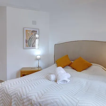 4 Bedroom Townhouse 200 Meters From The Beach! Appartement *