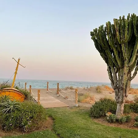 4 Bedroom Townhouse 200 Meters From The Beach! * Estepona