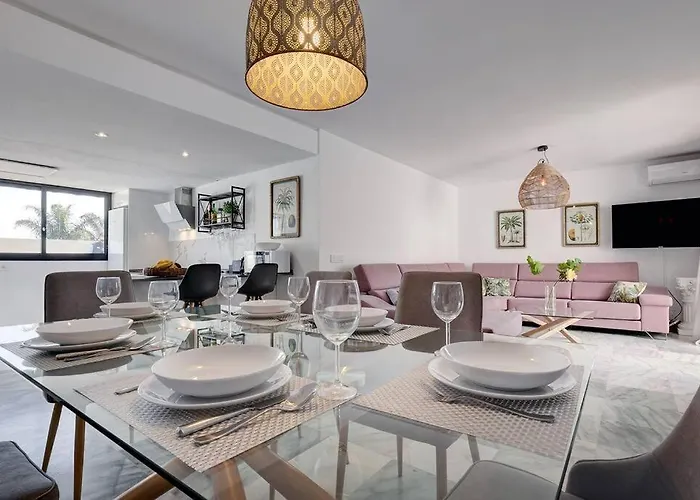 4 Bedroom Townhouse 200 Meters From The Beach! 公寓 *