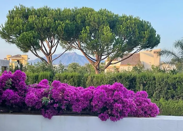 4 Bedroom Townhouse 200 Meters From The Beach! Estepona