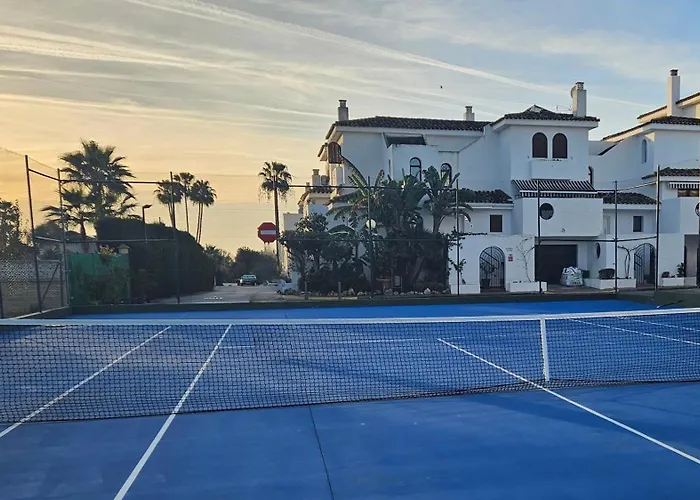 4 Bedroom Townhouse 200 Meters From The Beach! 公寓