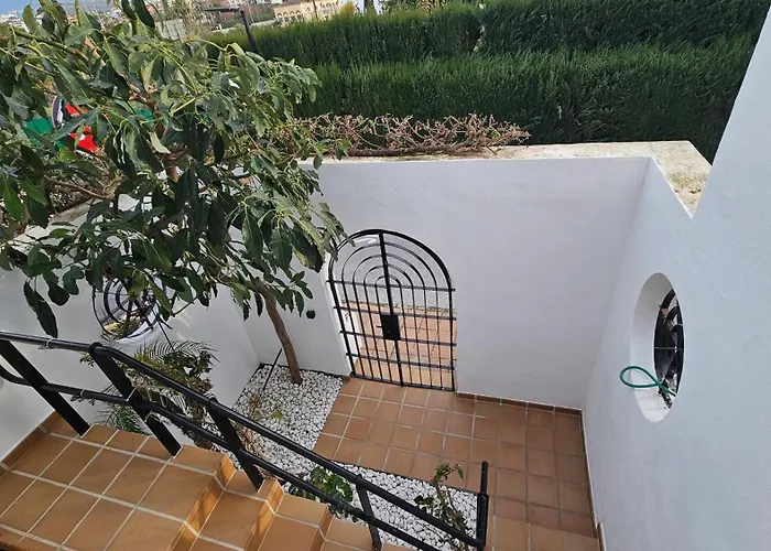 公寓 4 Bedroom Townhouse 200 Meters From The Beach!