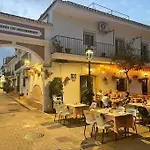 4 Bedroom Townhouse 200 Meters From The Beach! Apartment