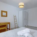4 Bedroom Townhouse 200 Meters From The Beach! Apartment Estepona