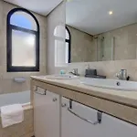 Apartment 4 Bedroom Townhouse 200 Meters From The Beach! Estepona