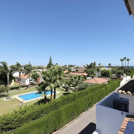 Apartment 4 Bedroom Townhouse 200 Meters From The Beach! *
