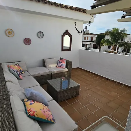 Apartment 4 Bedroom Townhouse 200 Meters From The Beach! *